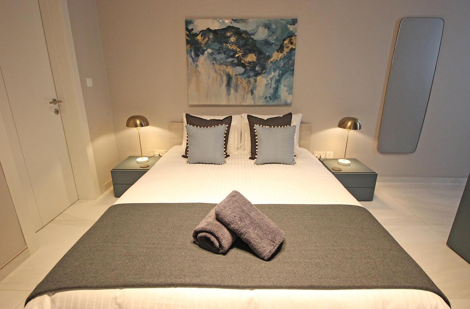 Modern & Spacious 2Br Penthouse With Terrace - Close To Qawra Beach خليج سانت بول المظهر الخارجي الصورة
